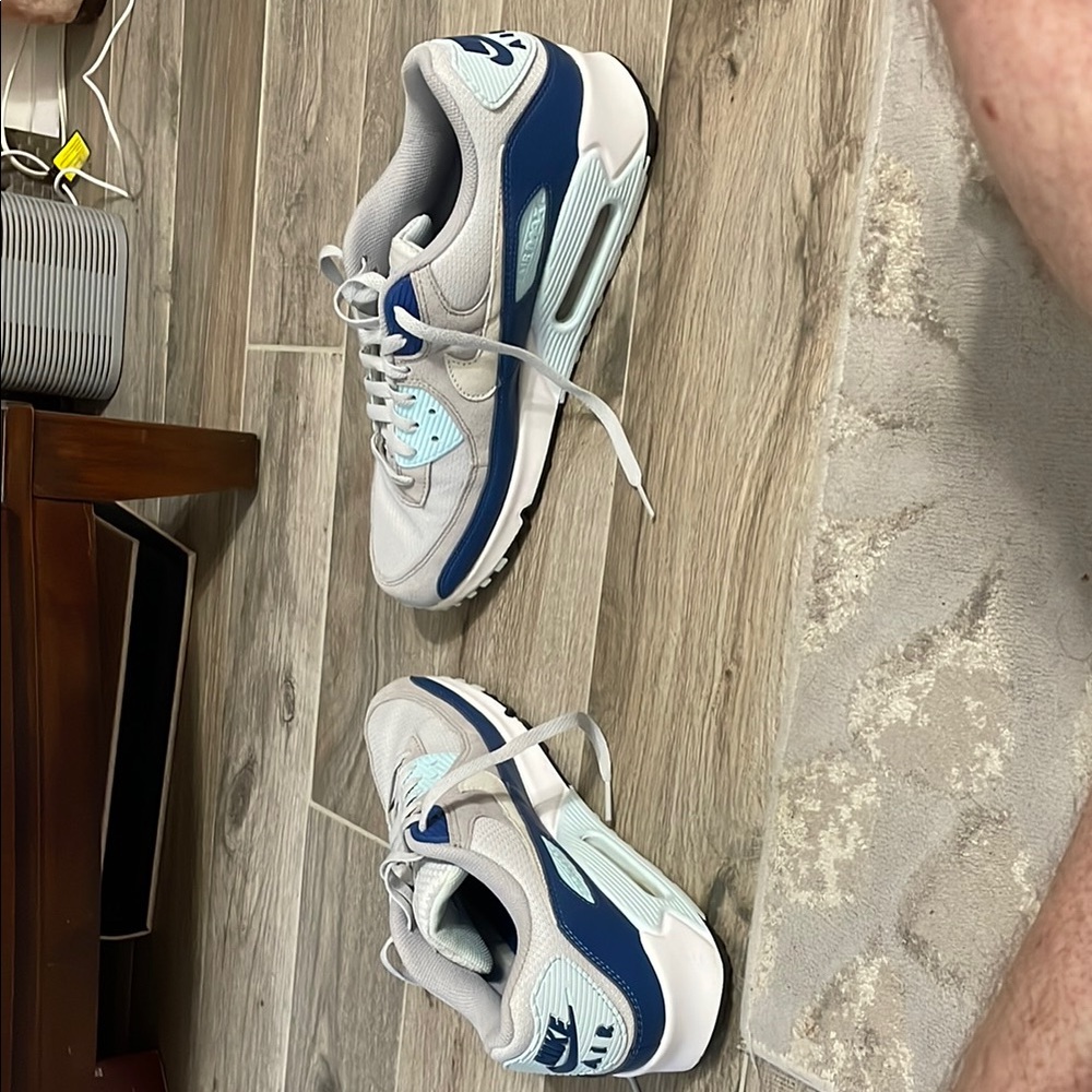 Men’s Nike AirMax - Size 11.5. Worn once, excellent condition. - Picture 2 of 4